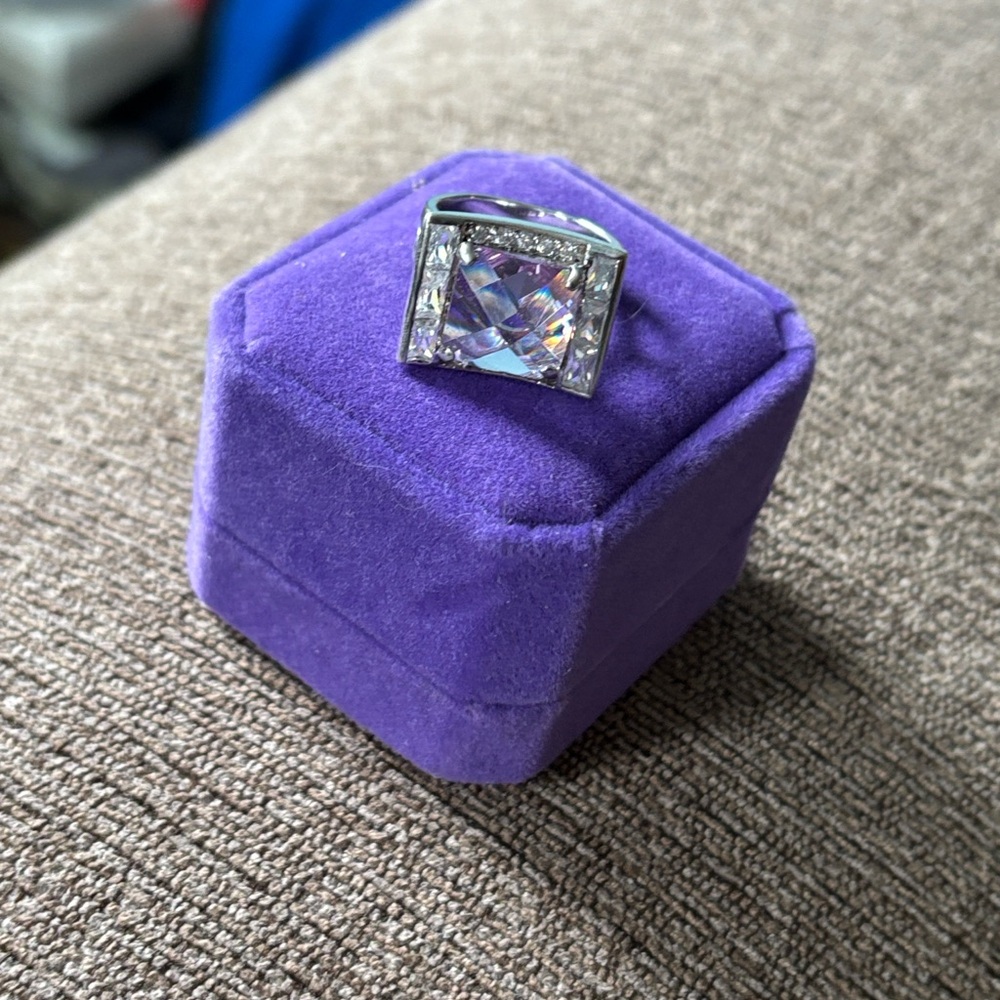 🟧Brand New SS Ring With CZ Purple & Clear